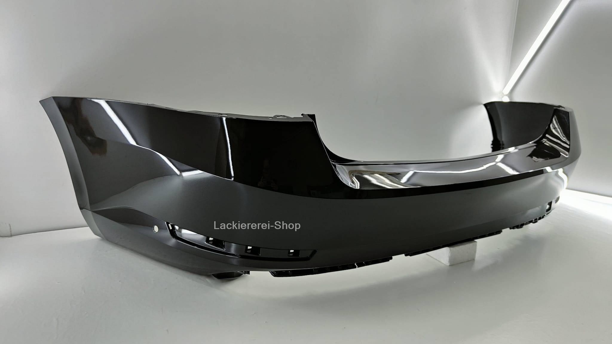 STOßSTANGE HINTEN LACKIERT IN WUNSCHFARBE NEU für Skoda Superb Limousine 2015-2023 – Bild 11