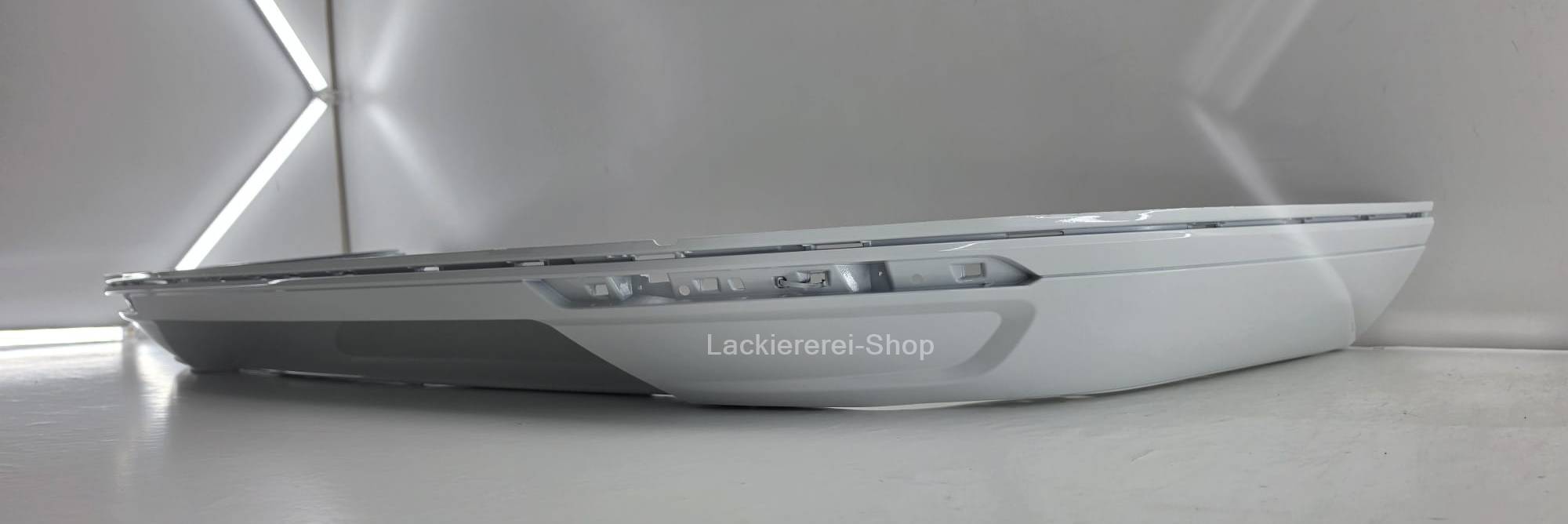 SPOILER HINTEN LACKIERT IN WUNSCHFARBE ORIGINALTEIL NEU VW PASSAT B8 2014-2019 Variant – Bild 15