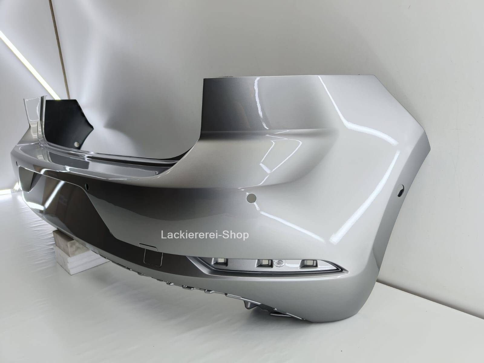 STOßSTANGE HINTEN LACKIERT IN WUNSCHFARBE NEU für VW Golf 7 2017-2020 – Bild 2