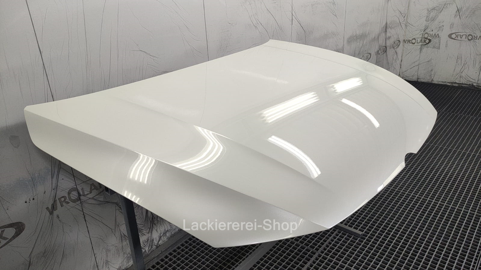 MOTORHAUBE LACKIERT IN WUNSCHFARBE NEU für VW Golf VIII ab 2019- – Bild 4