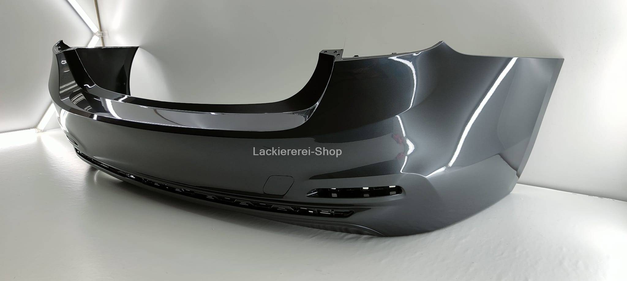 STOßSTANGE HINTEN LACKIERT IN WUNSCHFARBE NEU passend für BMW F30 2015-2019 – Bild 7