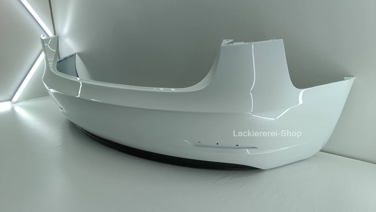 STOßSTANGE HINTEN LACKIERT IN WUNSCHFARBE NEU für TESLA Model 3 2017-2023 – Bild 5