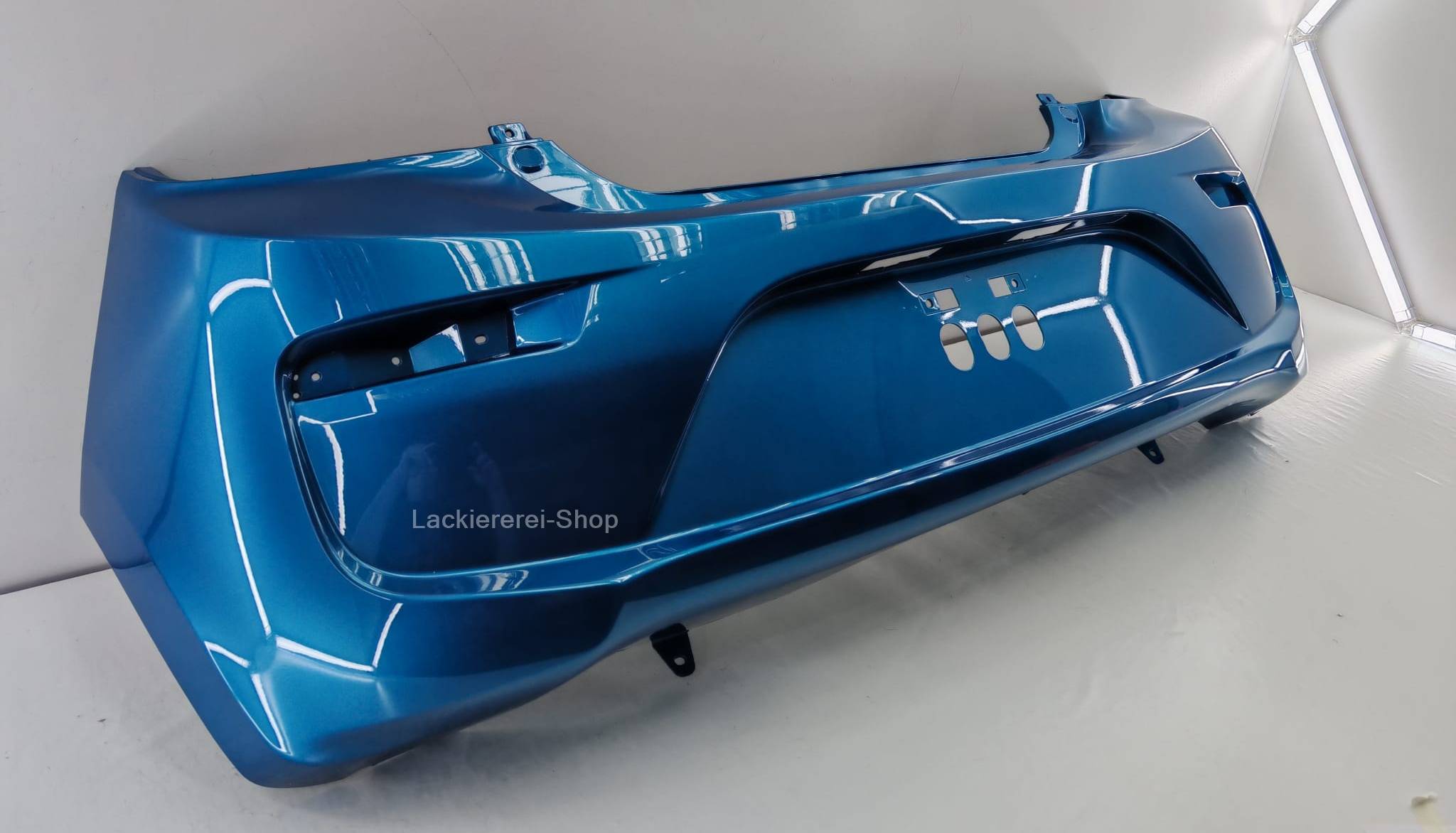 STOßSTANGE HINTEN LACKIERT IN WUNSCHFARBE für Mitsubishi Space Star 2016-2019 – Bild 3