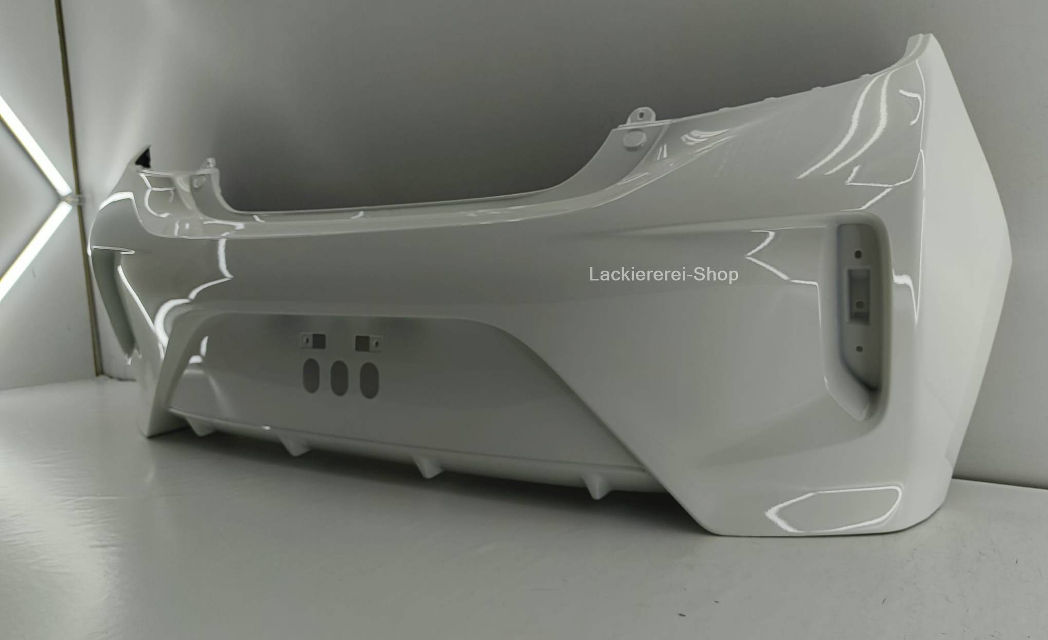 STOßSTANGE HINTEN LACKIERT IN WUNSCHFARBE für Mitsubishi Space Star 2020- – Bild 3