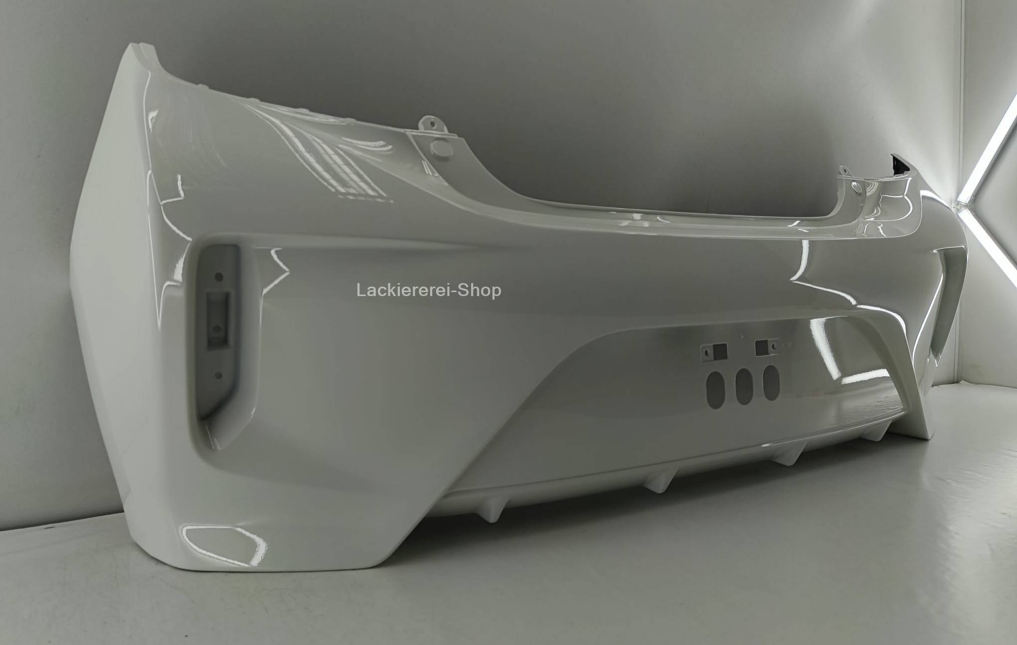 STOßSTANGE HINTEN LACKIERT IN WUNSCHFARBE für Mitsubishi Space Star 2020- – Bild 5