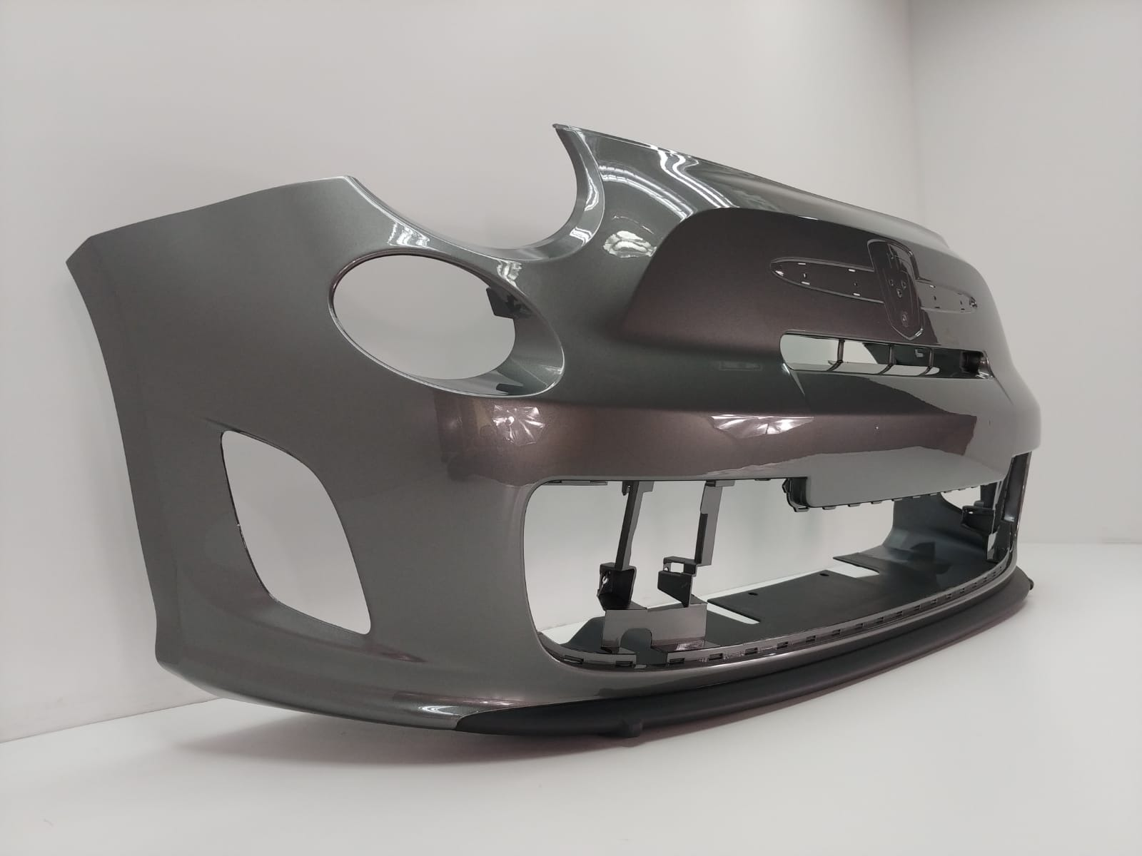 STOßSTANGE VORNE LACKIERT IN WUNSCHFARBE NEU ORIGINALTEIL Fiat Abarth 595 – Bild 2