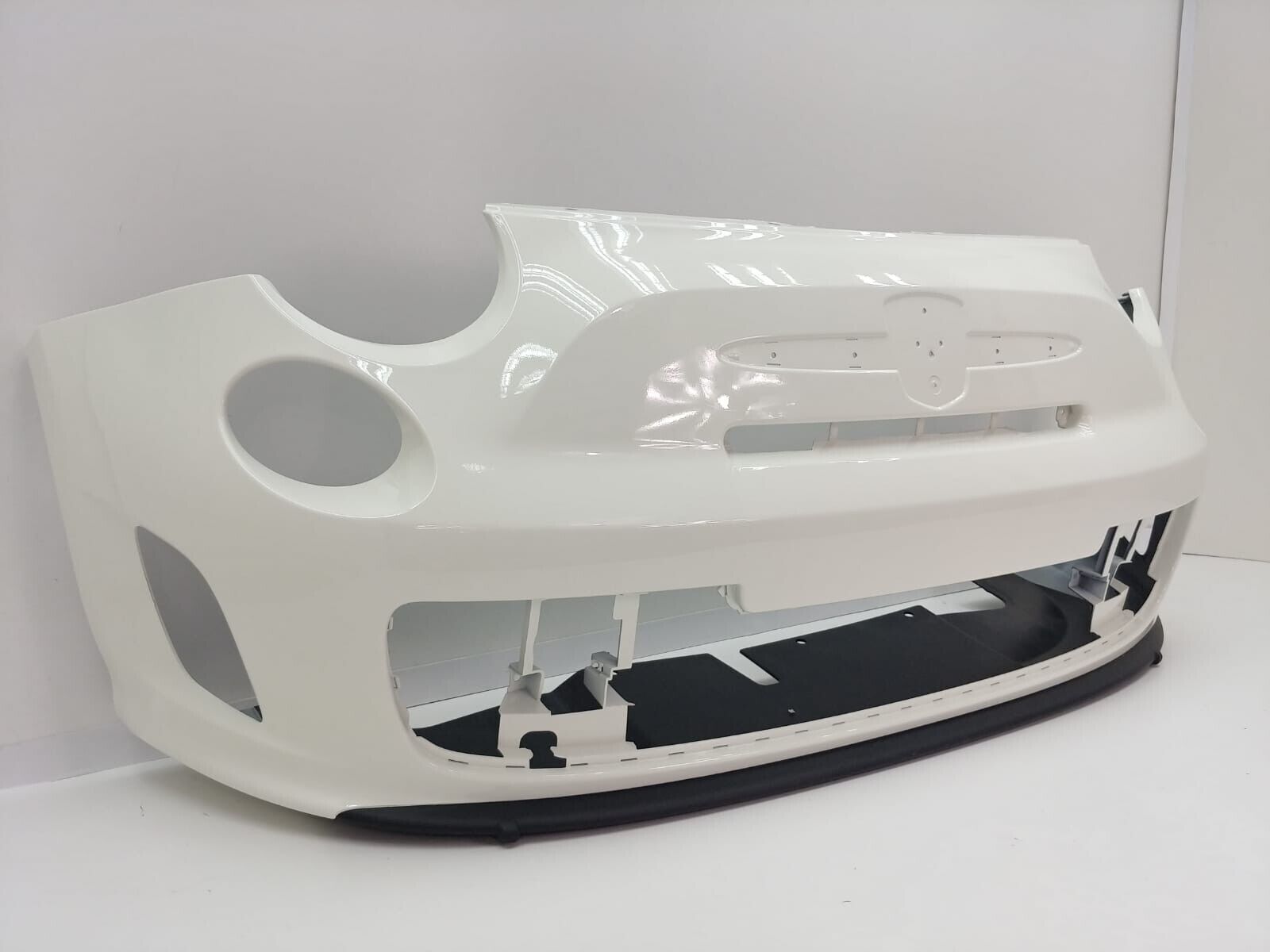 STOßSTANGE VORNE LACKIERT IN WUNSCHFARBE NEU ORIGINALTEIL Fiat Abarth 595 – Bild 5