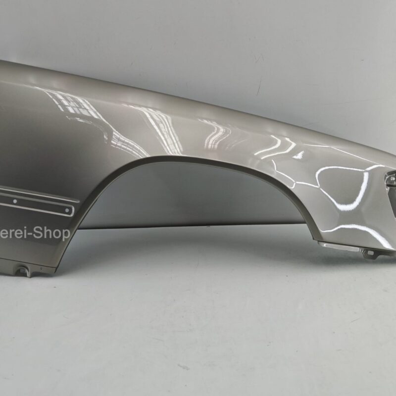 KOTFLÜGEL VORNE RECHTS LACKIERT IN 702 für Mercedes-Benz W124 1884-1996 Lagerware