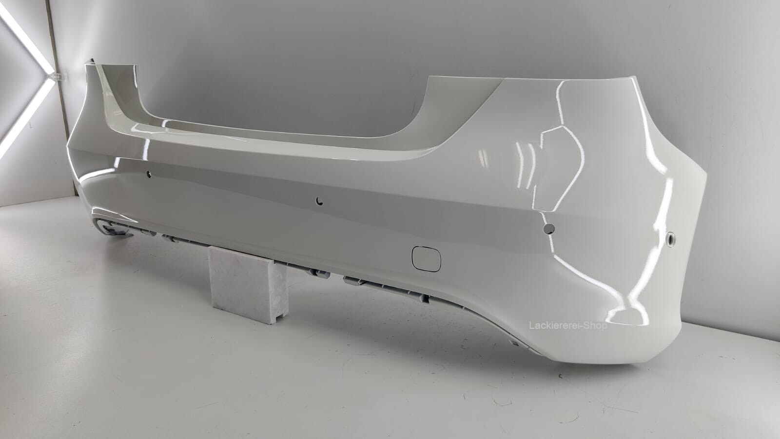 STOßSTANGE HINTEN LACKIERT IN WUNSCHFARBE NEU für Mercedes A W176 2015-2018 – Bild 2
