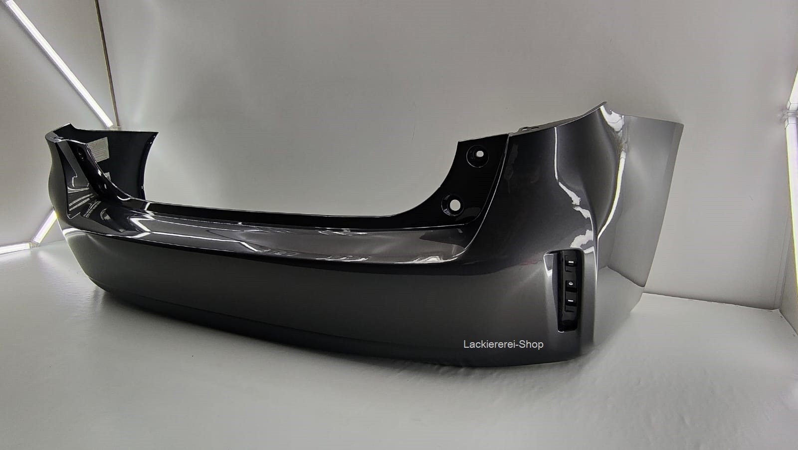 STOßSTANGE HINTEN LACKIERT IN WUNSCHFARBE NEU für Toyota Prius Plus 2012-2020 – Bild 4