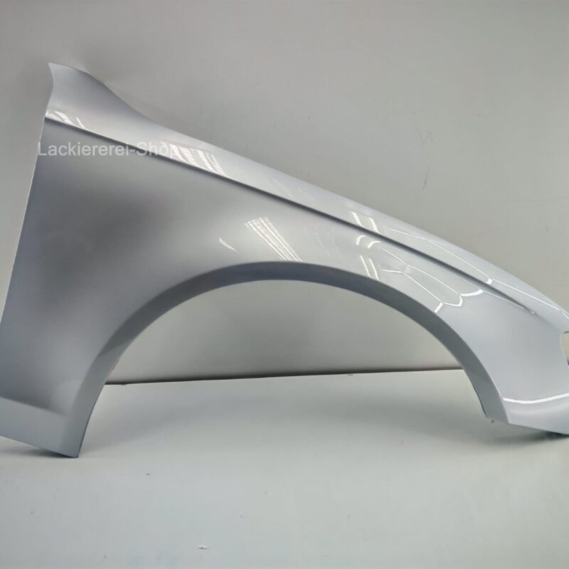 KOTFLÜGEL VORNE RECHTS LACKIERT IN LX7W passend für Audi A4 B8 07-11 Lagerware