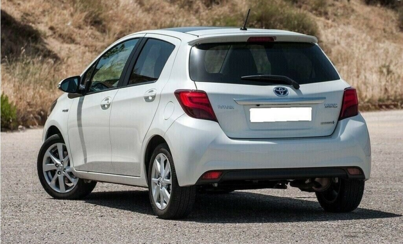STOßSTANGE HINTEN LACKIERT IN 1G3 MAGNETIC GREY NEU für Toyota Yaris 3 2014-2017 – Bild 2